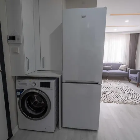 Cozy Apartment With Central Location And Balcony Close To Beach In Muratpasa, Antalya
