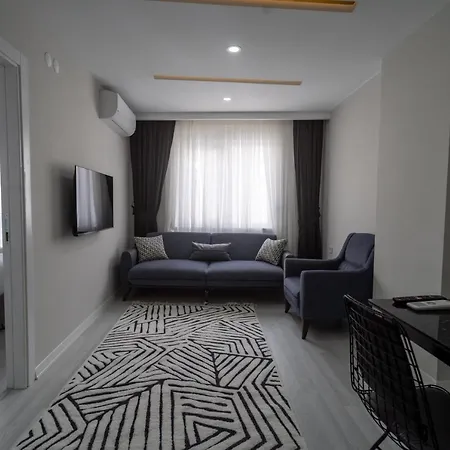 Lejlighed Cozy Apartment With Central Location And Balcony Close To Beach In Muratpasa, Antalya *